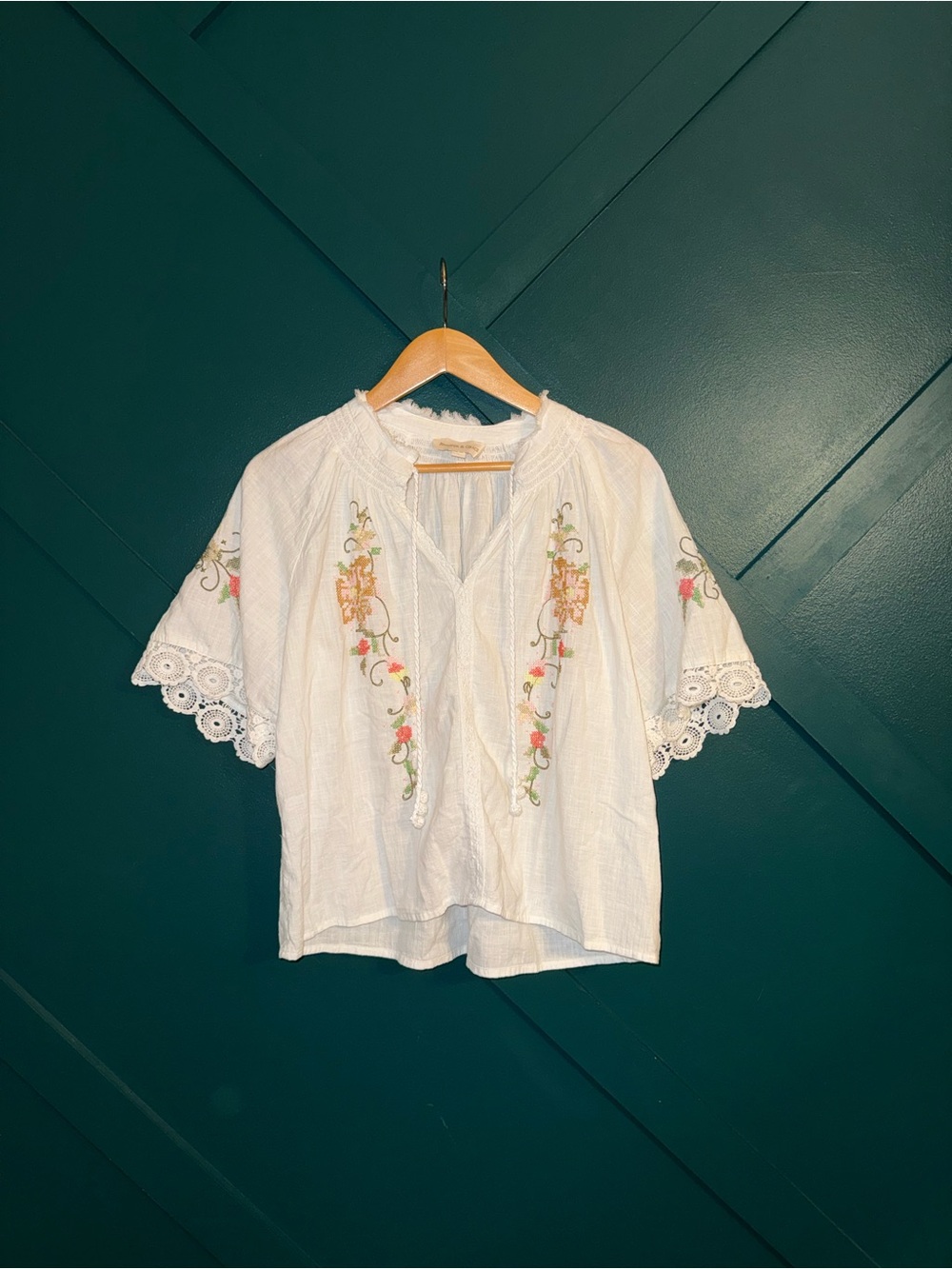 White Embroidered Boho Peasant Top Lace Trim Floral Cottagecore Blouse - Picture 2 of 7